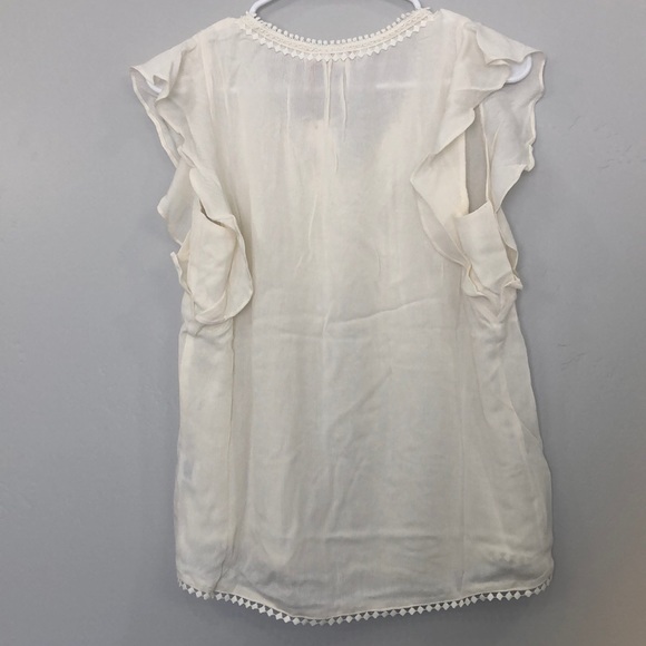 Sky’s are Blue Gina Ruffle Top - Picture 2 of 2